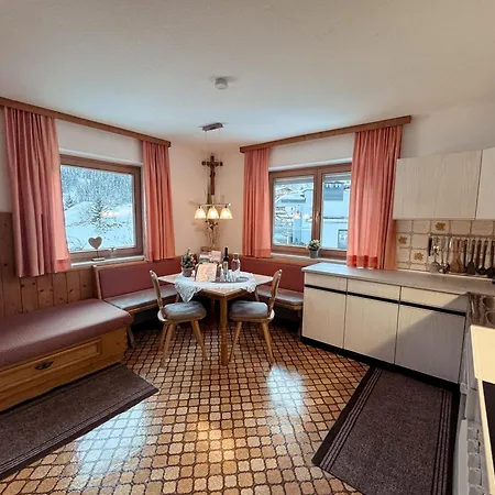 Sepp, Haus Holiday home